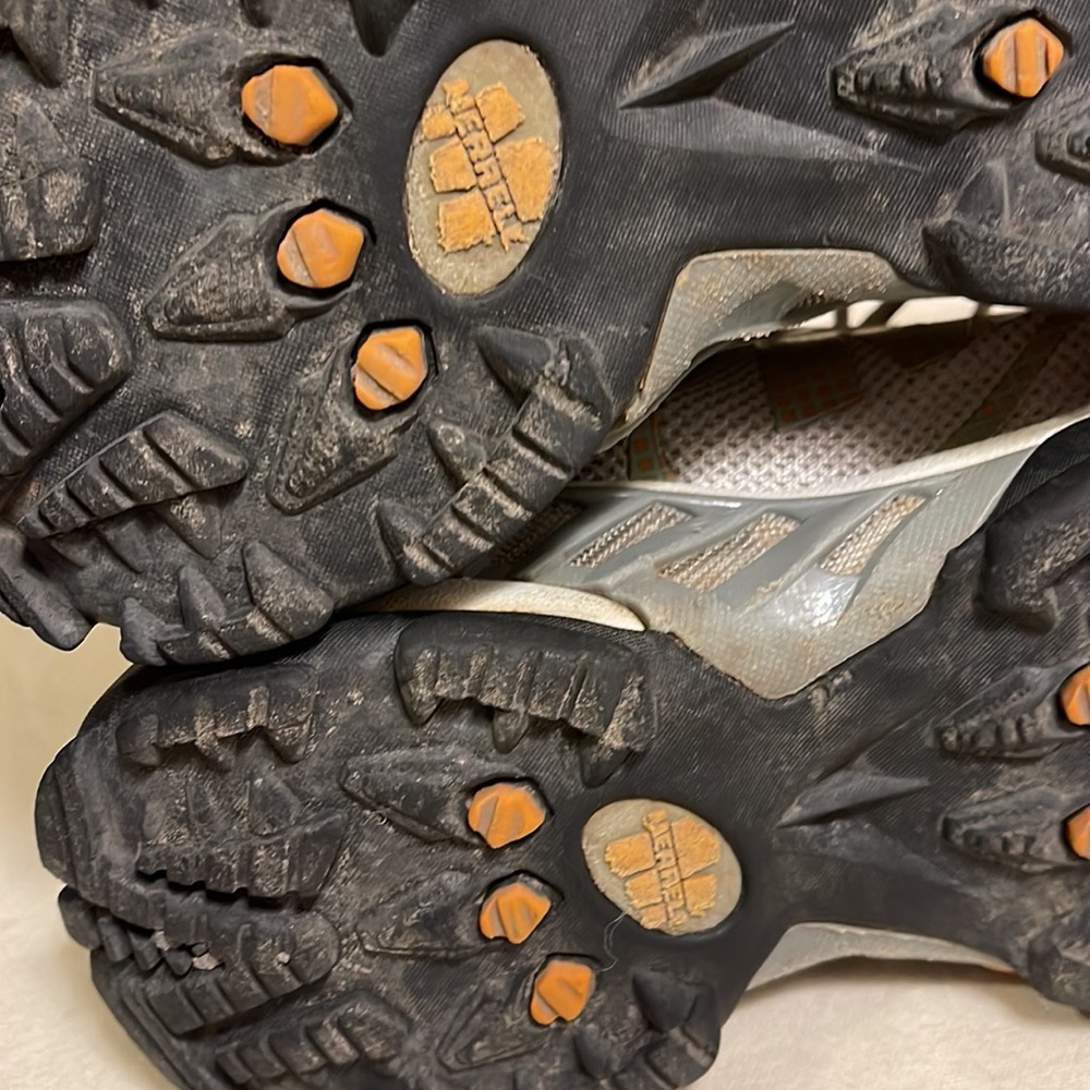 Merrill Helium Ventilator Taupe Performance Footwear. - Picture 12 of 12